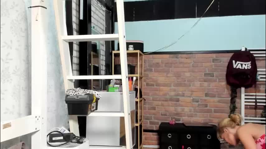 karoline121 Live Sex December 14, 2025