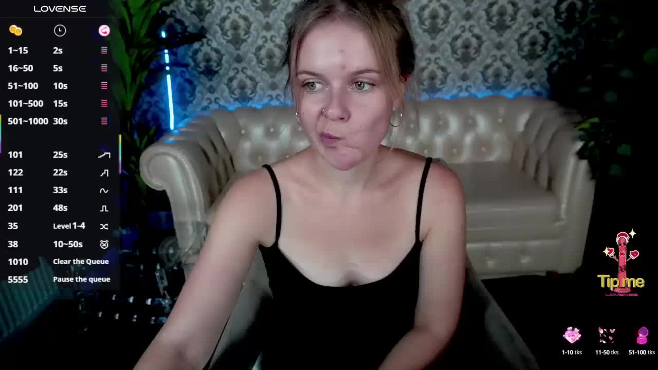 MaribelRiver Live Sex December 17, 2025