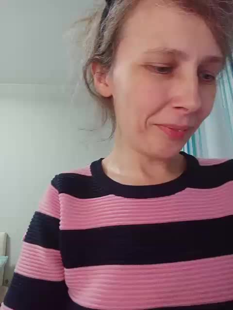 -Queen-Margo- Live Sex December 14, 2025