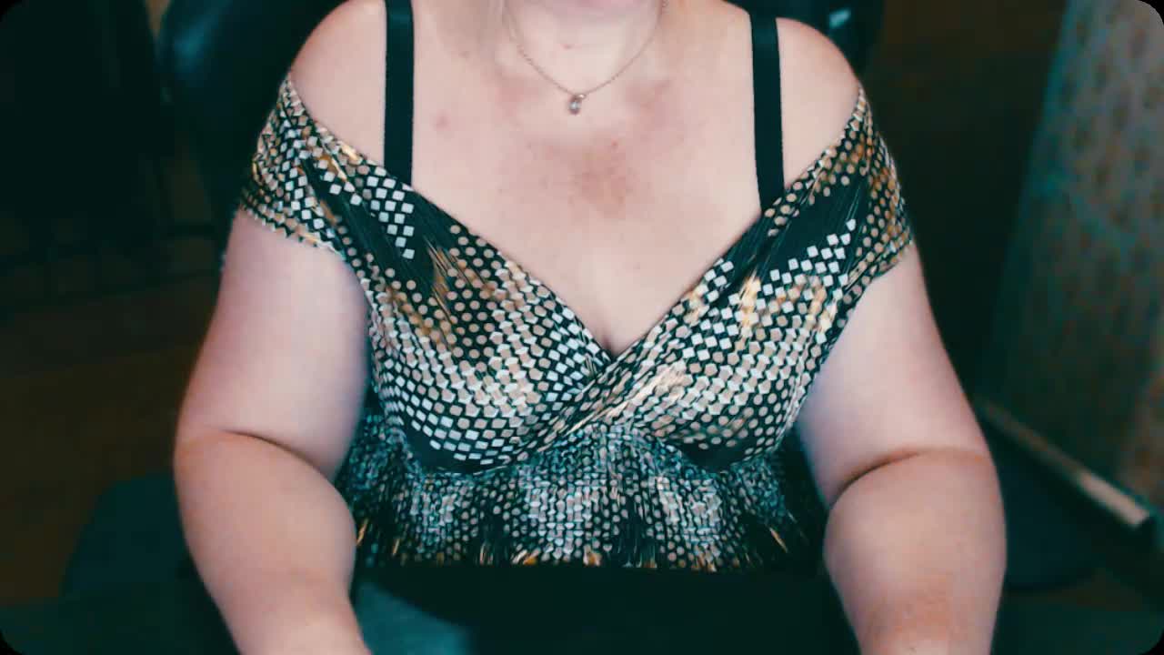 Alisa1917 Live Sex December 17, 2025