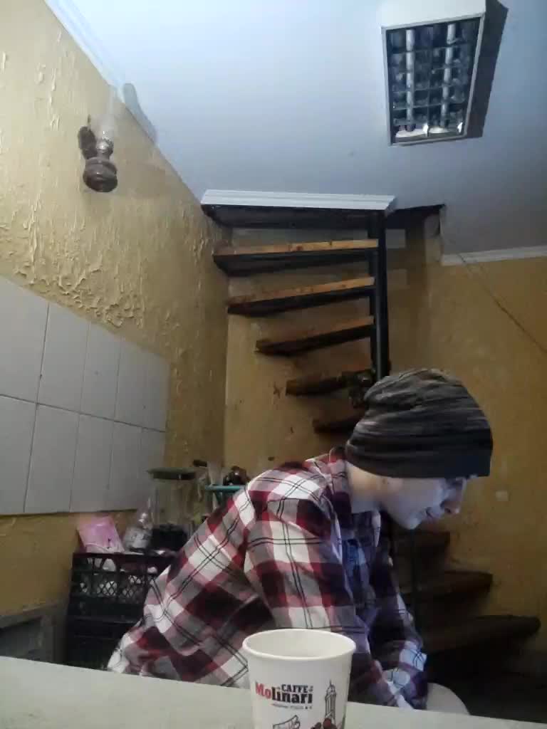 Kira700cams Live Sex December 14, 2025