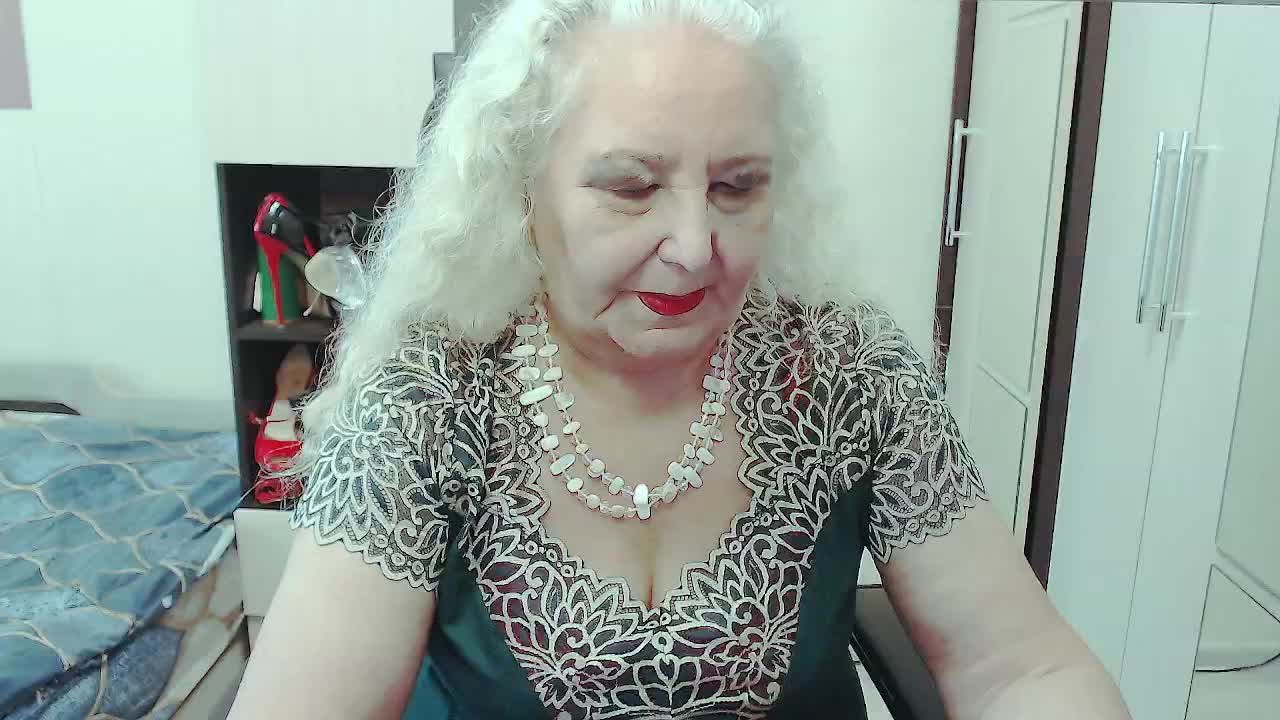 GrannyWants Live Sex December 17, 2025