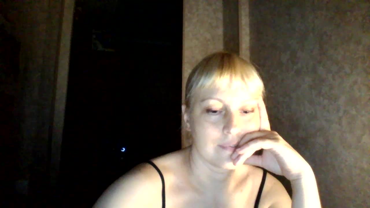 krisss2016 Live Sex December 15, 2025