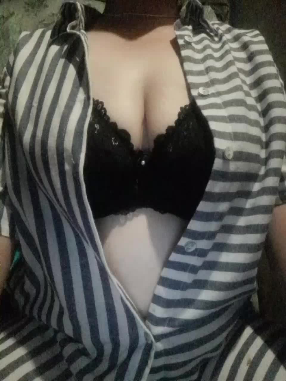 Iriska2025 Live Sex December 19, 2025