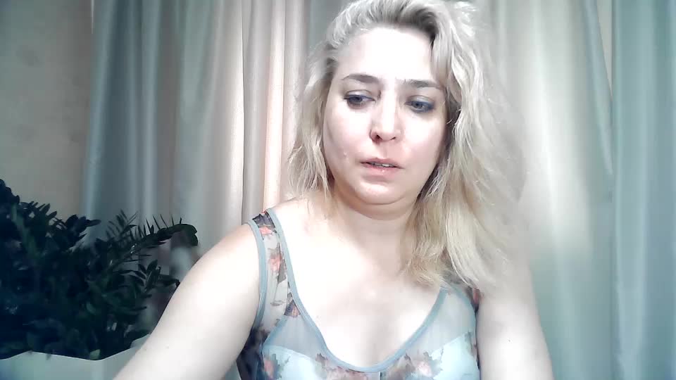 KickaIricka Live Sex December 14, 2025