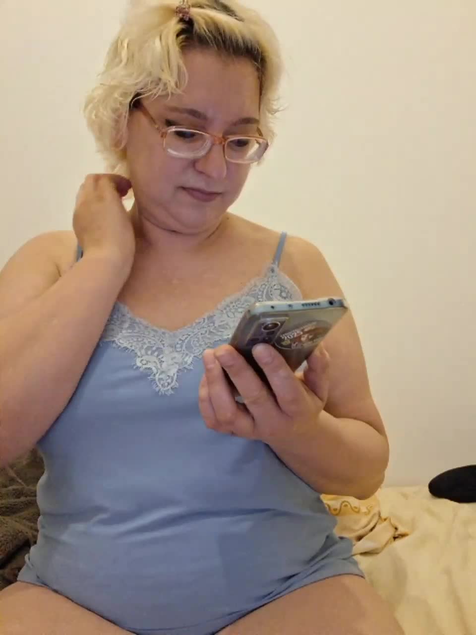 Vika211 Live Sex December 18, 2025