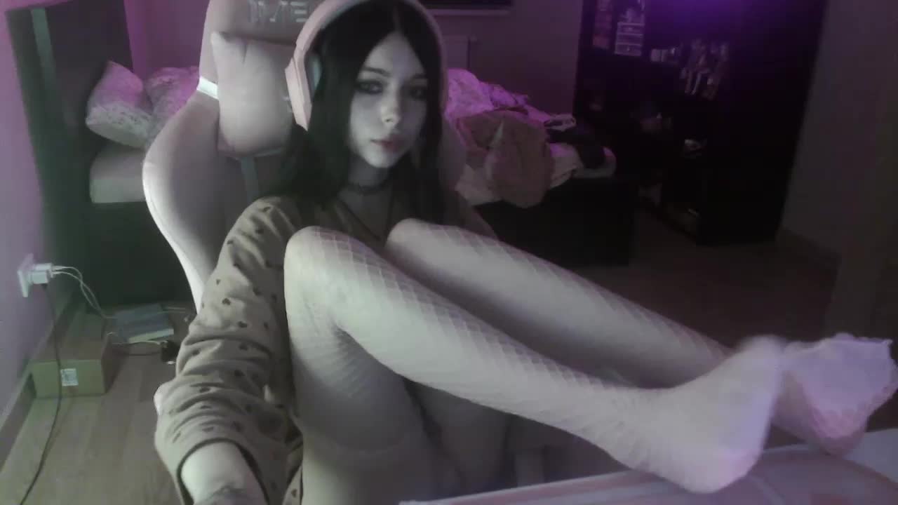 dolls_tear Live Sex December 13, 2025