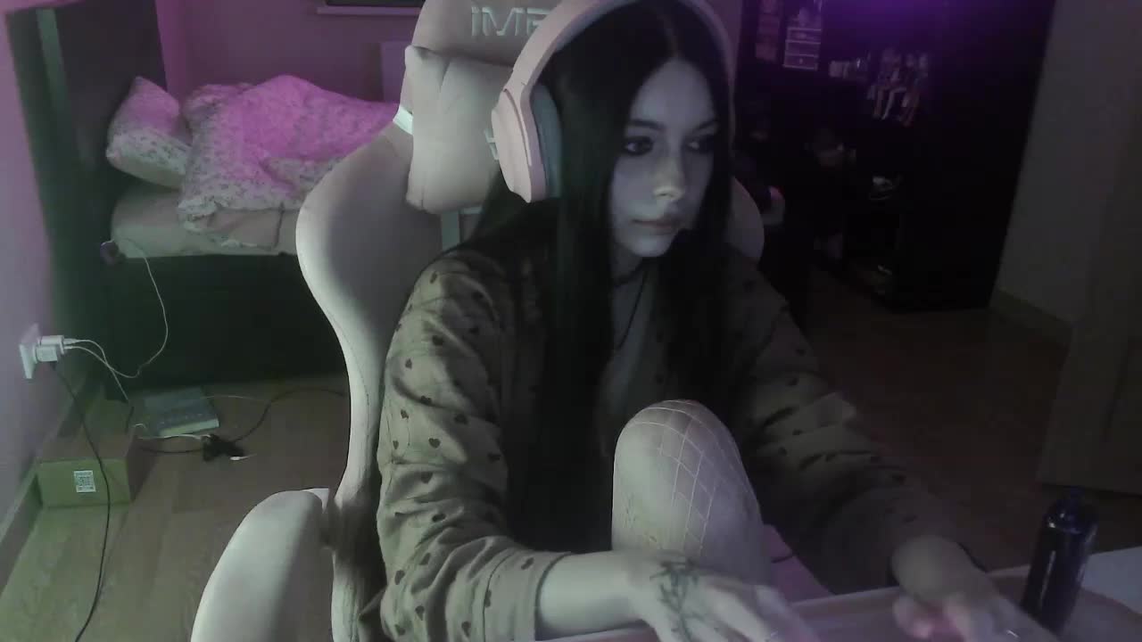 dolls_tear Live Sex December 13, 2025