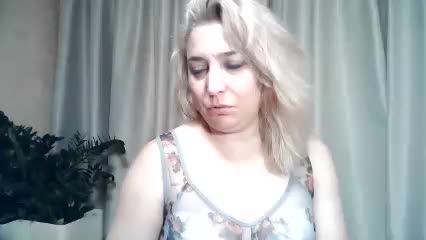 KickaIricka Live Sex December 14, 2025