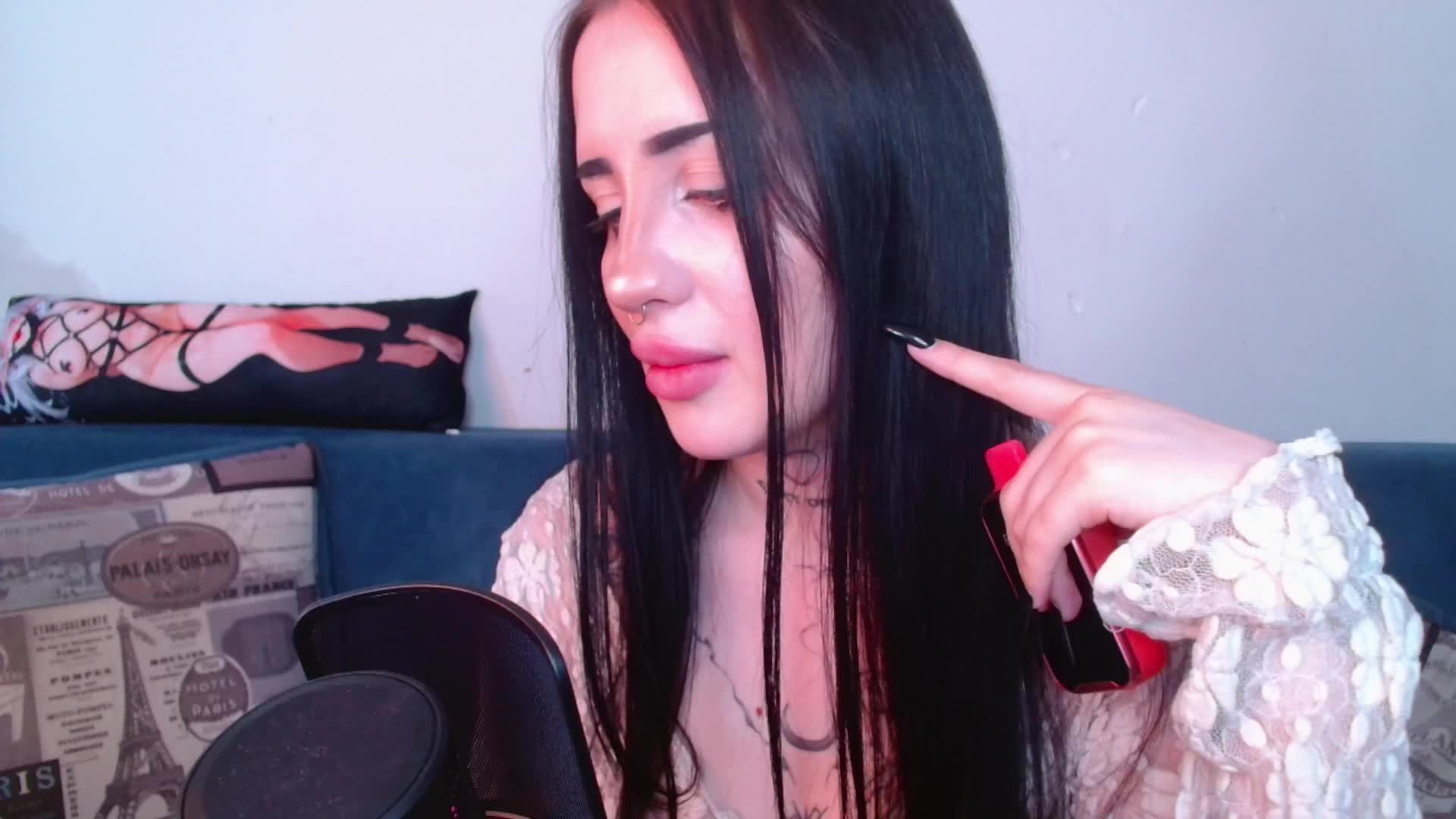 lisa-tatt Live Sex December 13, 2025