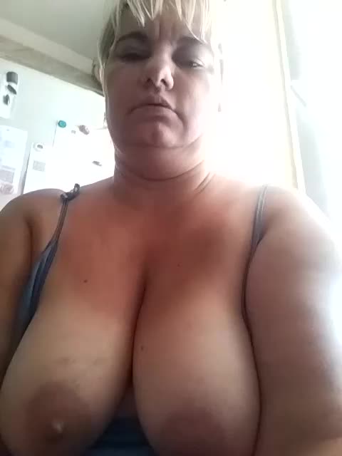 kabiriya10034 Live Sex December 17, 2025