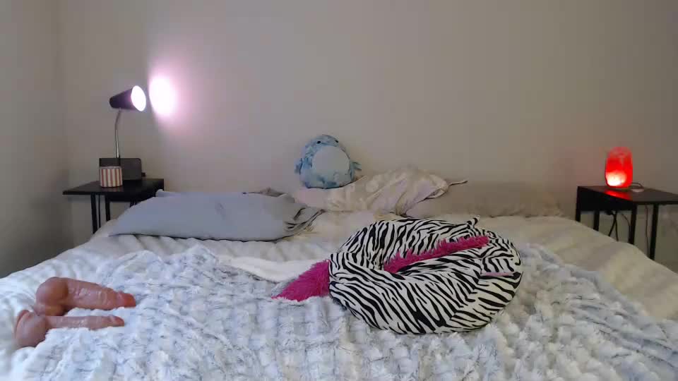 petitegirluvsdick Live Sex December 14, 2025