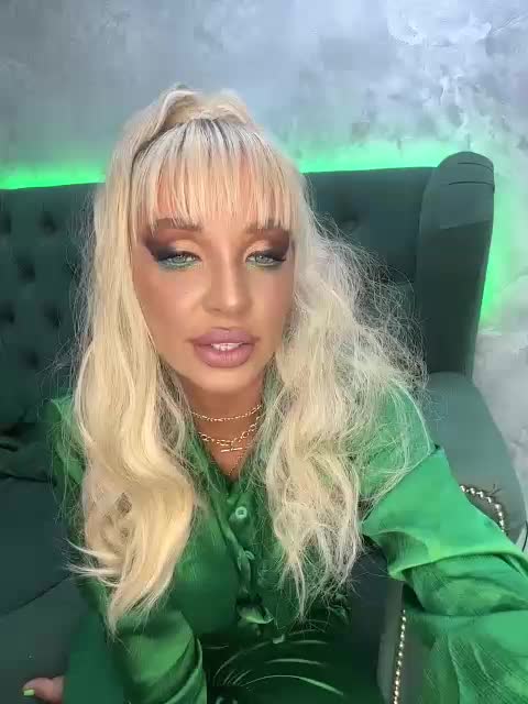 Darina_ Live Sex December 13, 2025