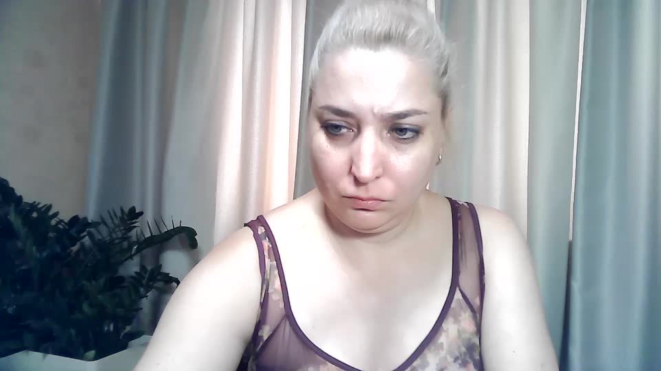 KickaIricka Live Sex December 14, 2025