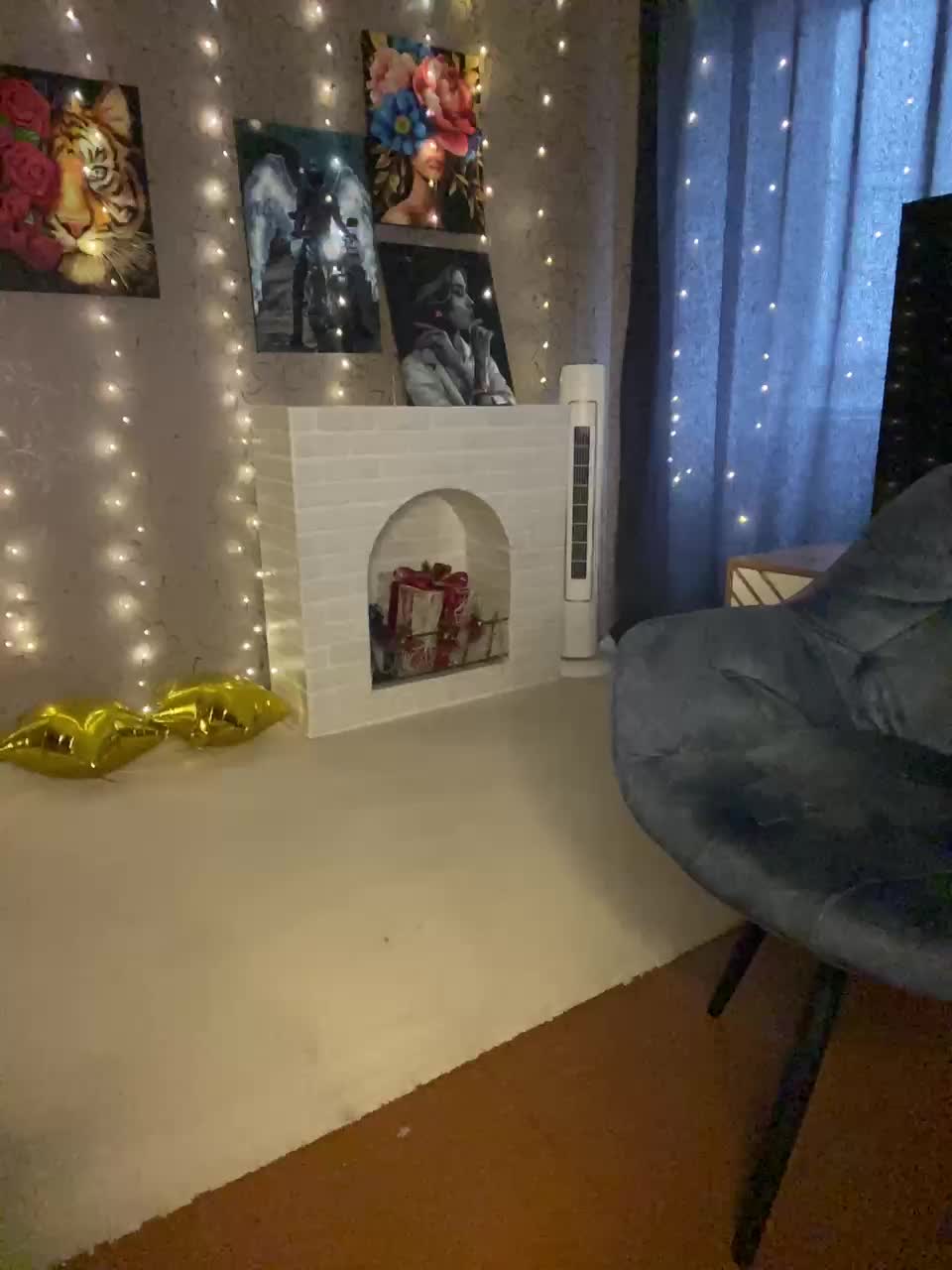 Vikki_tori_a Live Sex December 19, 2025