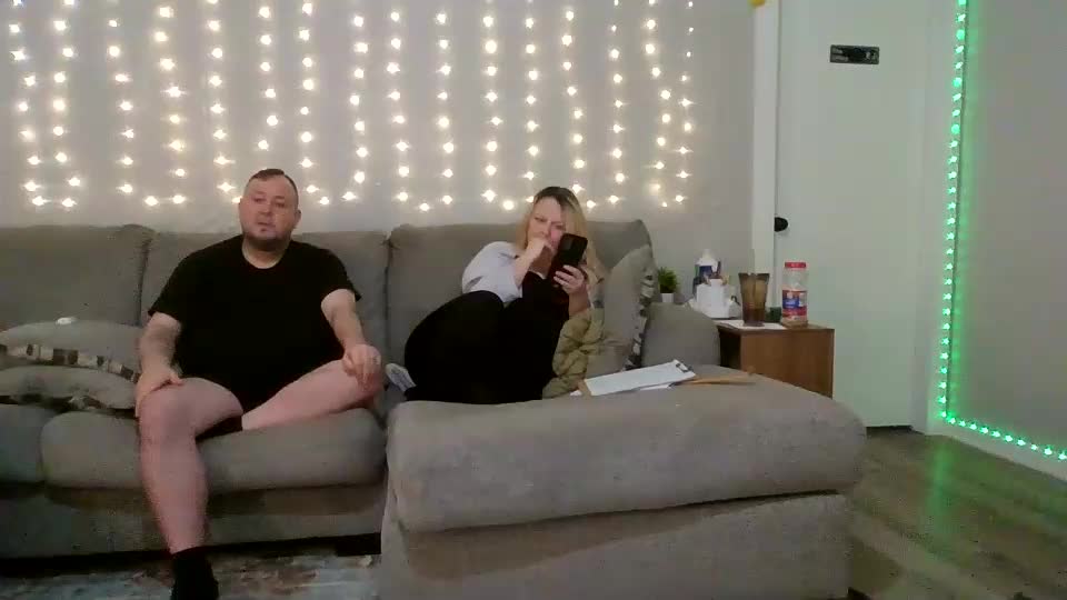 victoriaandjesse Live Sex December 18, 2025