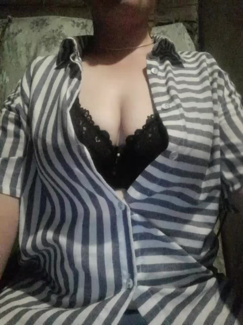 Iriska2025 Live Sex December 19, 2025