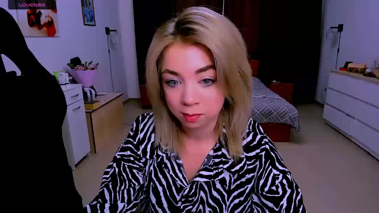 BabyNicole Live Sex December 14, 2025