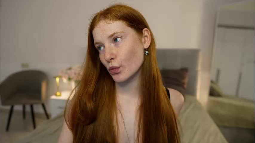 fiamoor Live Sex December 17, 2025