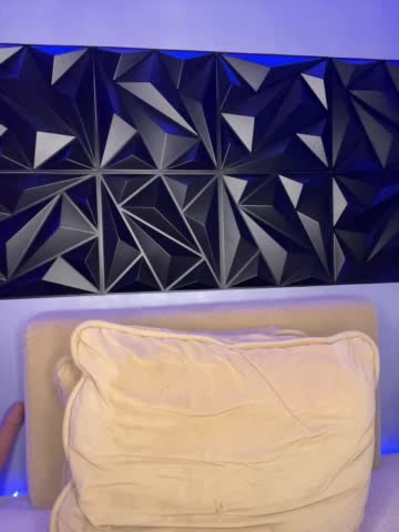 LYALAtop Live Sex December 17, 2025