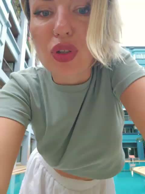 MinniMia Live Sex December 13, 2025