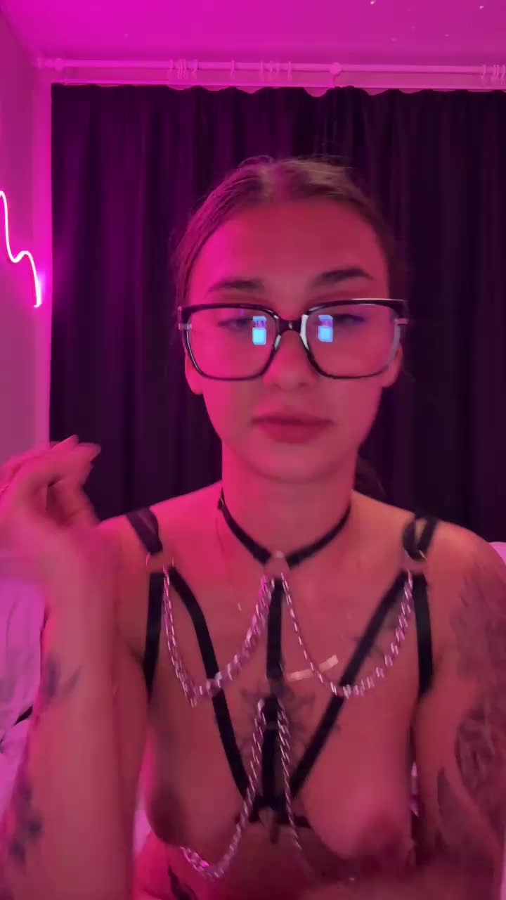 Phantomweee Live Sex September 3, 2025