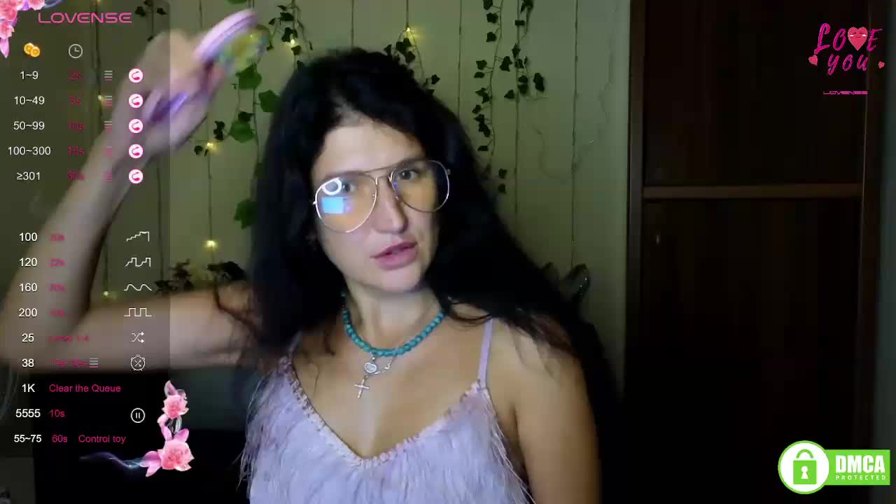 AliannaSoloKisses Live Sex December 14, 2025