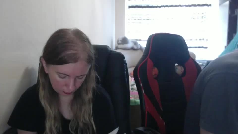 jenisandpeter Live Sex December 19, 2025