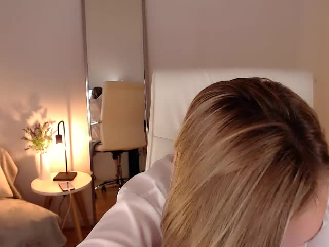 Tilly-Eliot Live Sex December 17, 2025