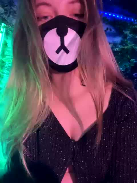 -Summer- Live Sex December 17, 2025