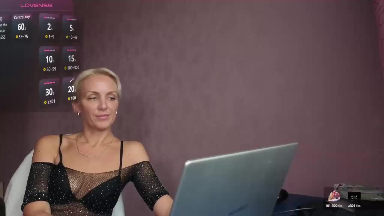 FemdomLedyMaria Live Sex December 17, 2025