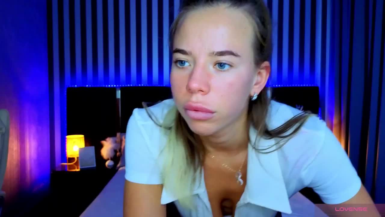 SexyIrinka Live Sex December 18, 2025