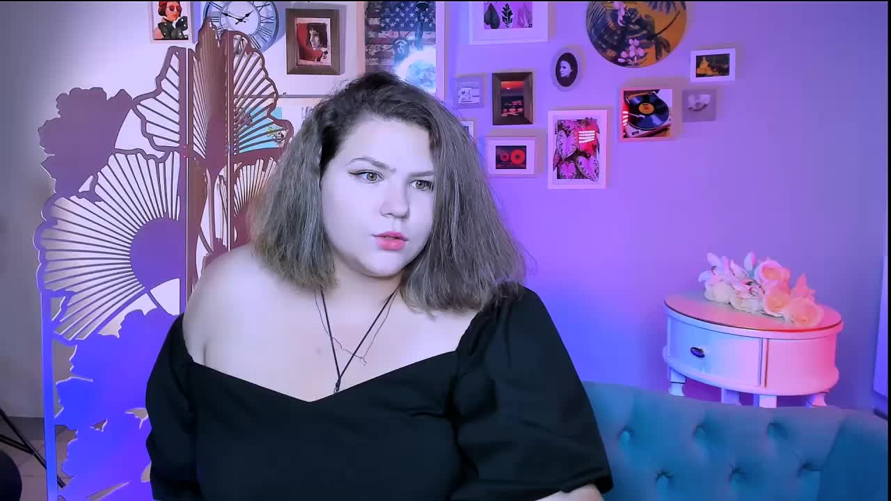 FlorenceAnderson Live Sex December 15, 2025