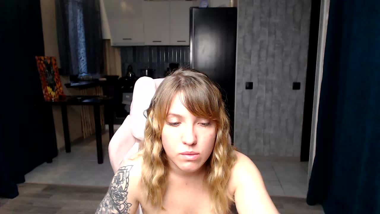 Regimasmile Live Sex December 14, 2025