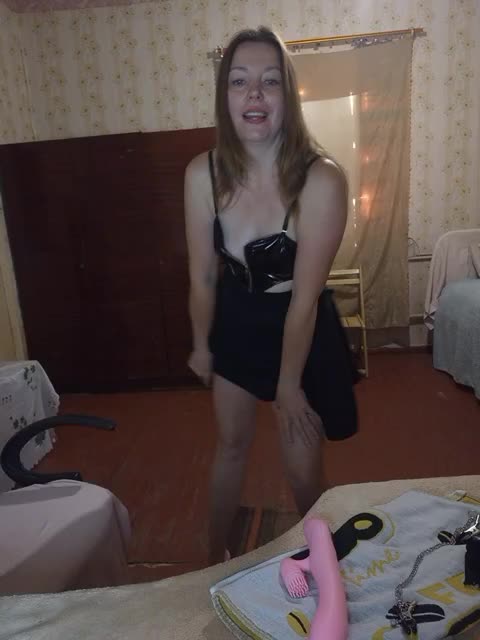 VselenaSun402 Live Sex December 14, 2025