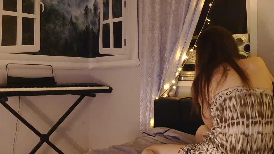 Ellie_13 Live Sex December 13, 2025