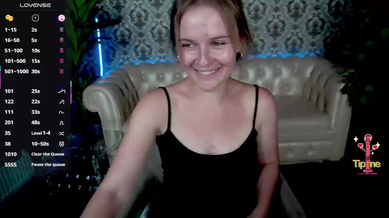 MaribelRiver Live Sex December 17, 2025