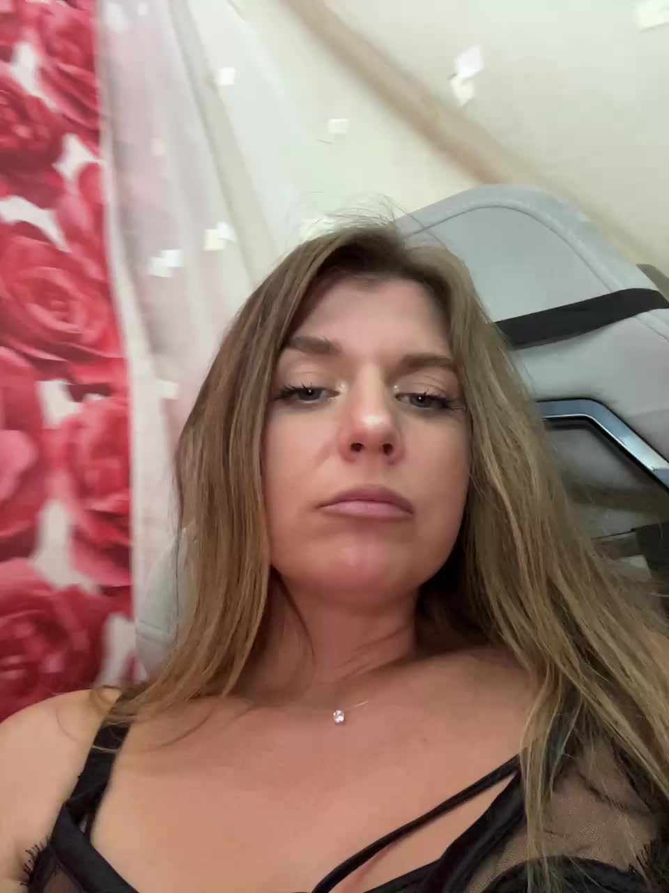 KotiMrrr Live Sex December 17, 2025