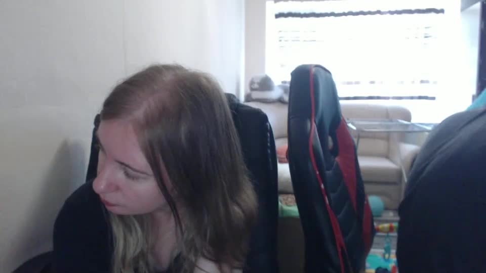 jenisandpeter Live Sex December 19, 2025