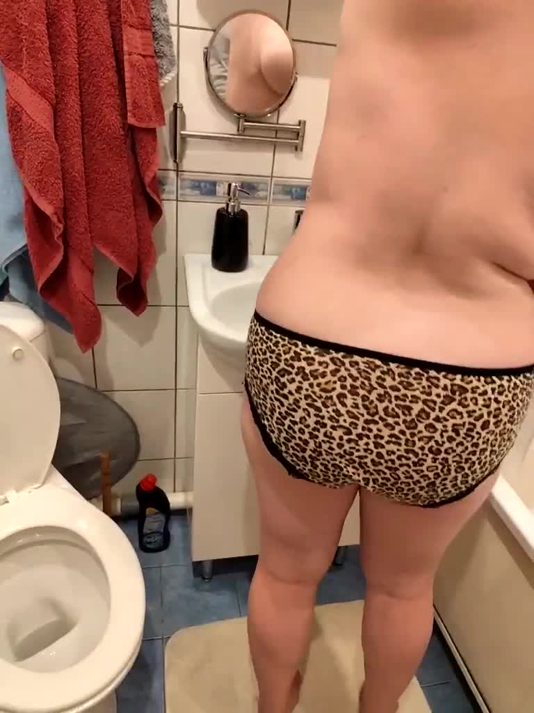 NaughtyTwins Live Sex December 13, 2025