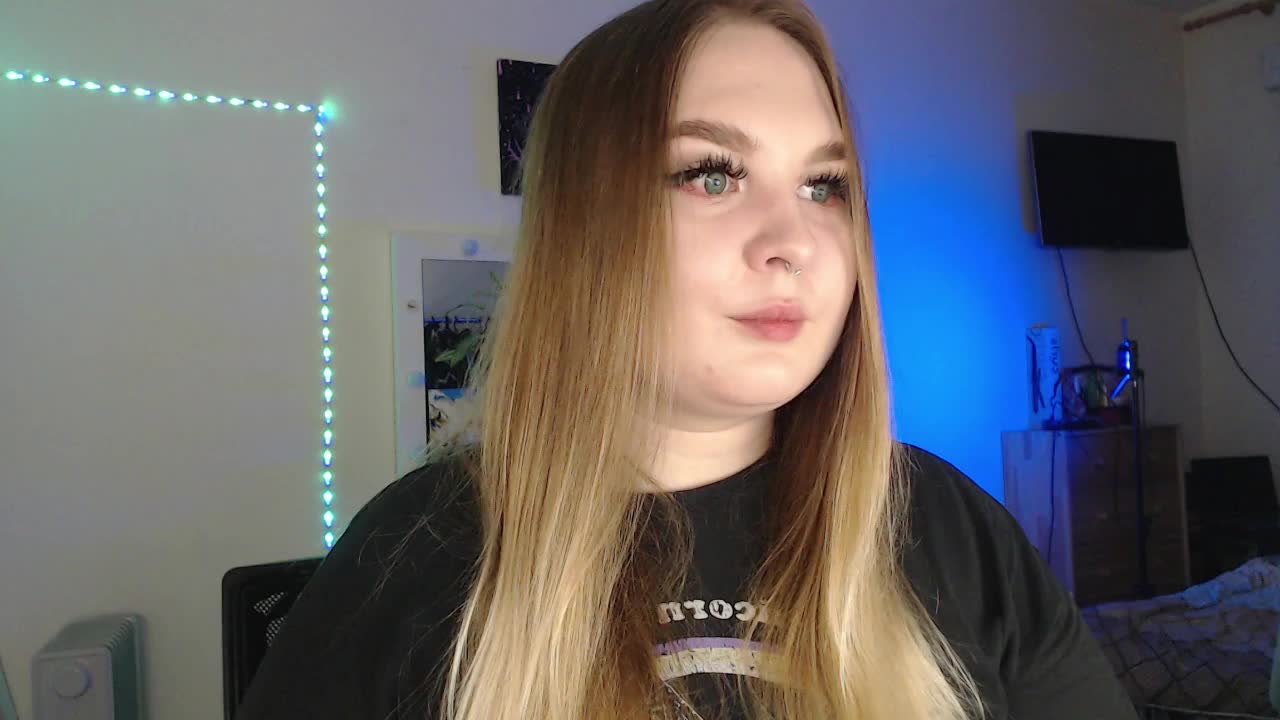 Greeenfriends6969 Live Sex December 13, 2025