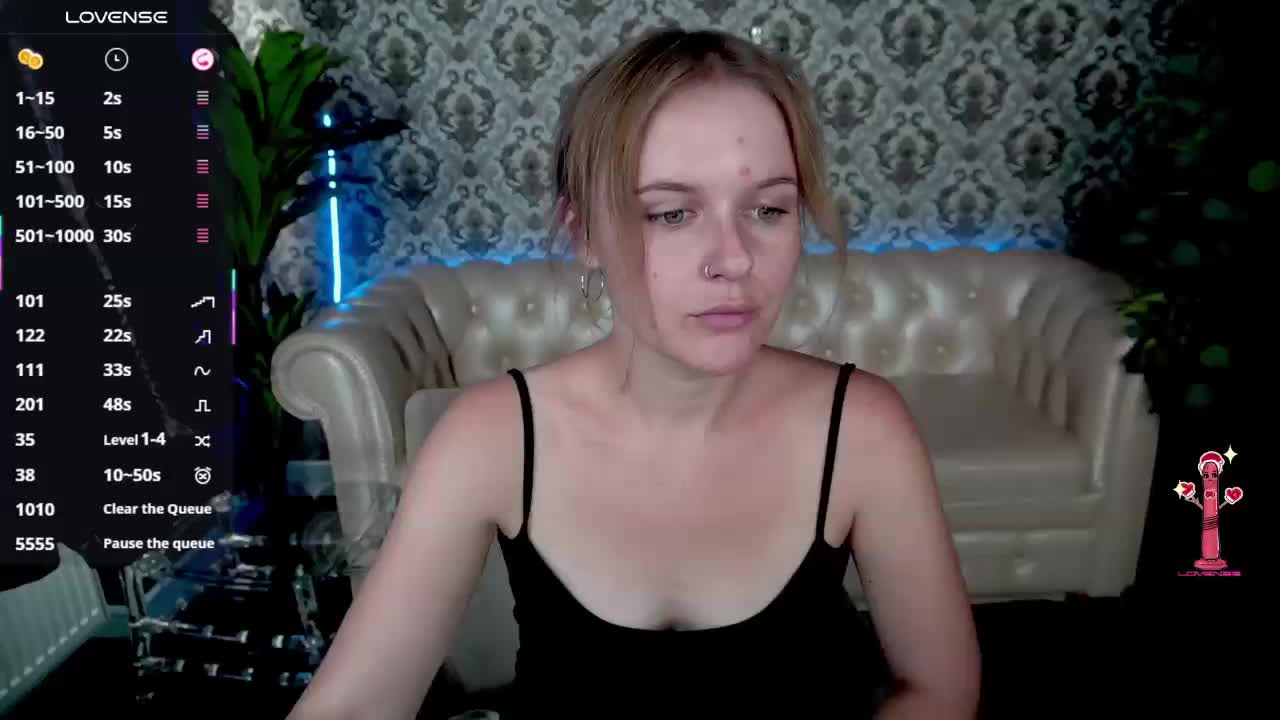 MaribelRiver Live Sex December 17, 2025