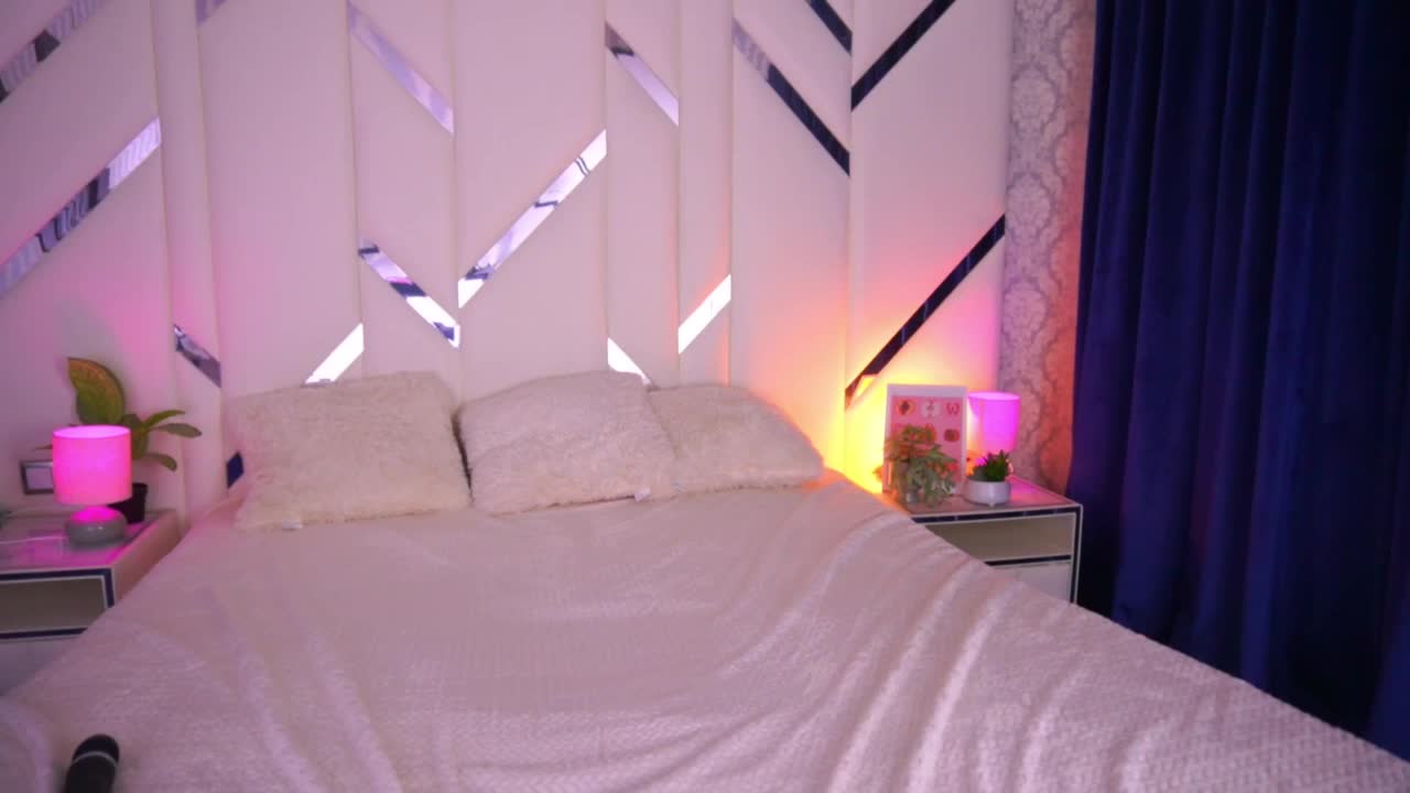 FloraGreys Live Sex December 14, 2025