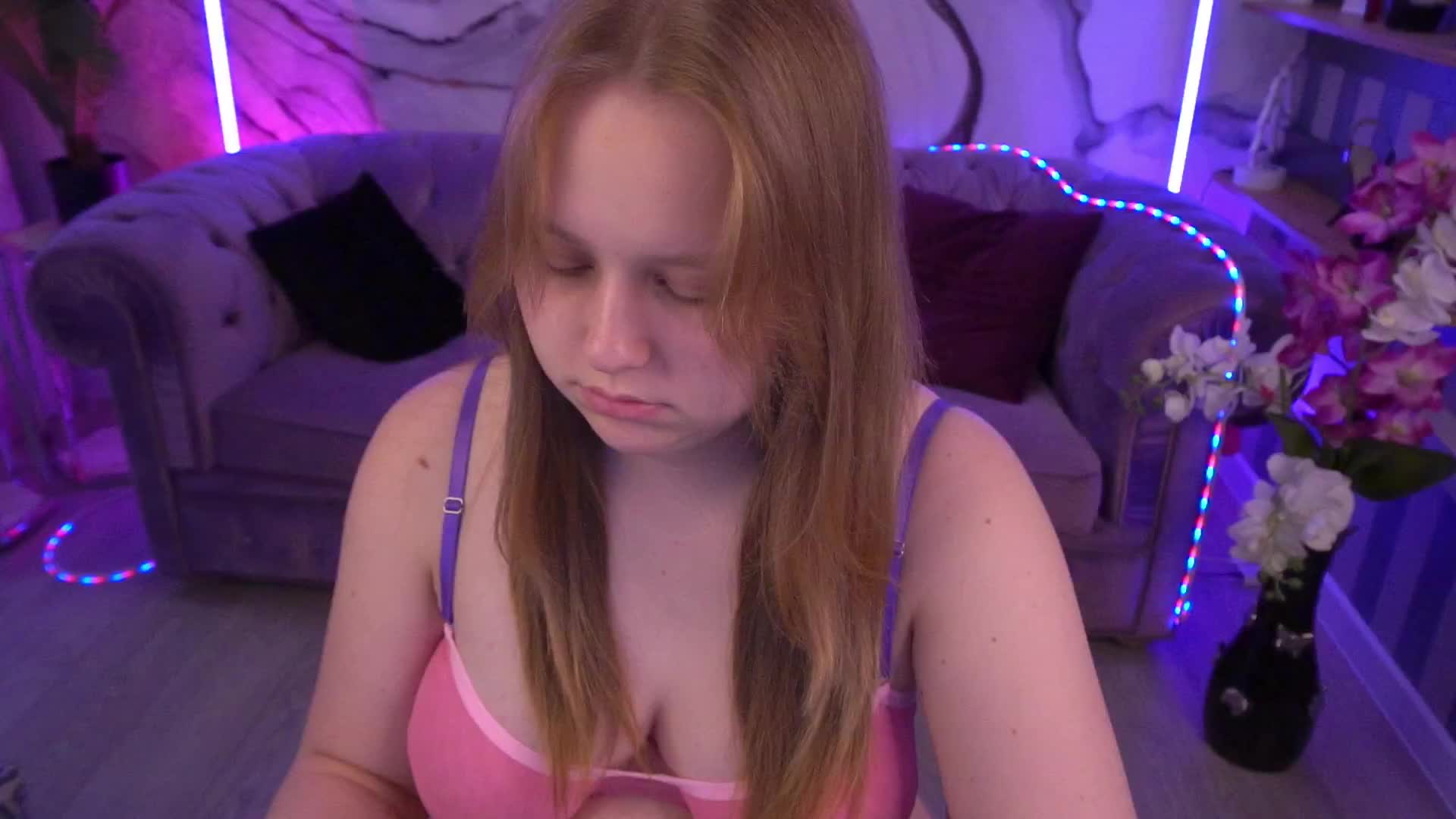 CrystallPaws Live Sex December 18, 2025