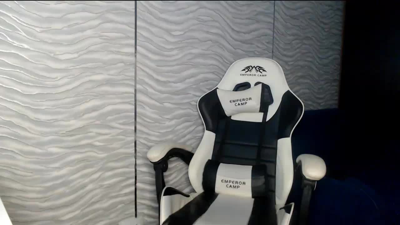 sexychery26a Live Sex December 17, 2025