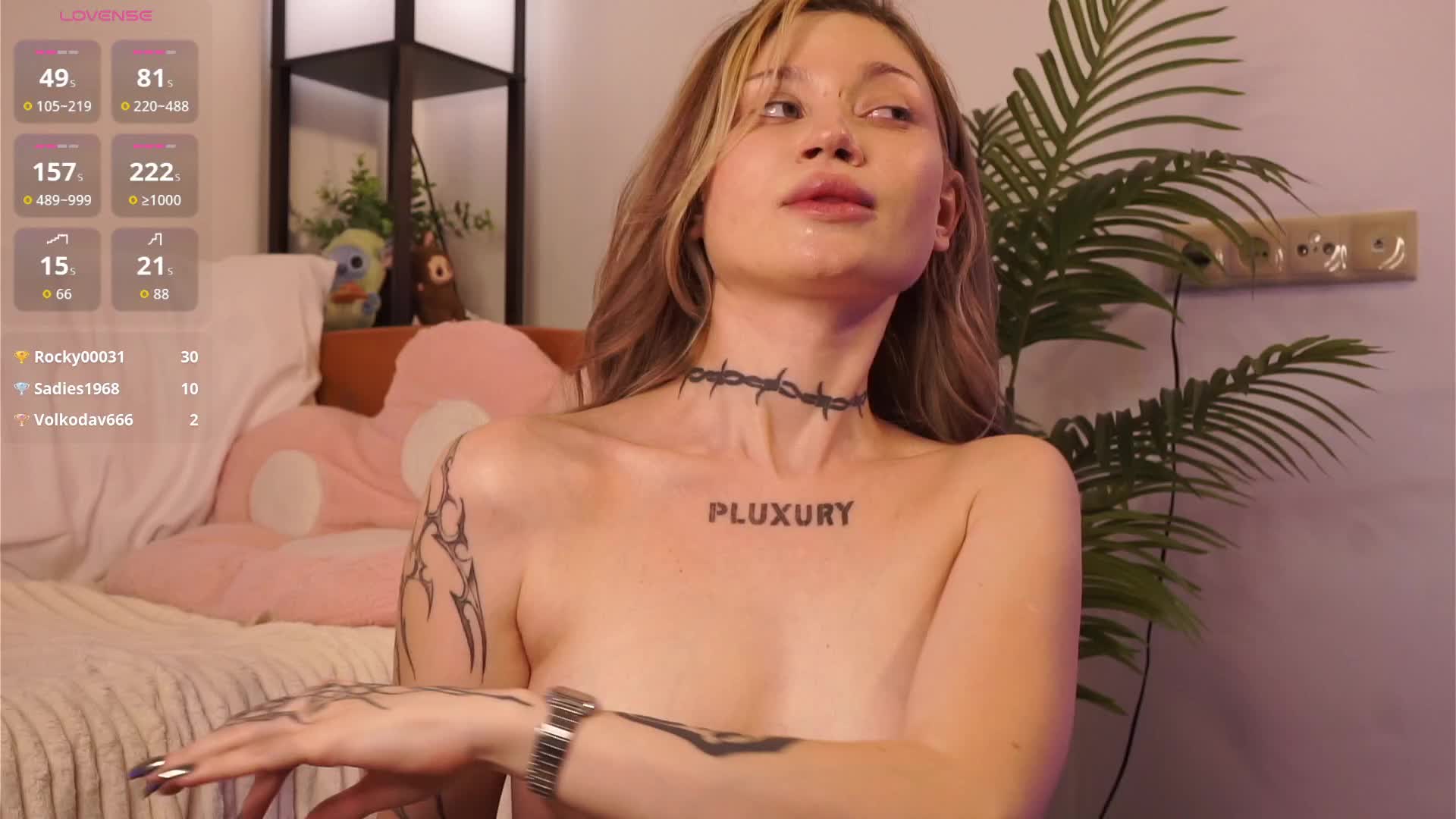 PLUXURY- Live Sex December 18, 2025
