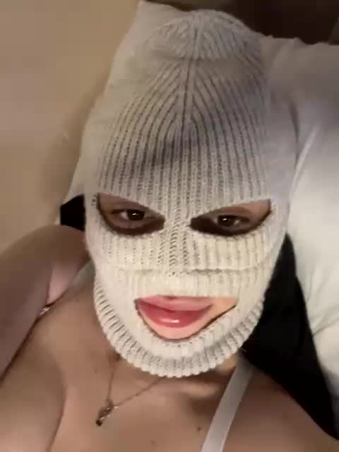 Bitttccchhh Live Sex December 14, 2025