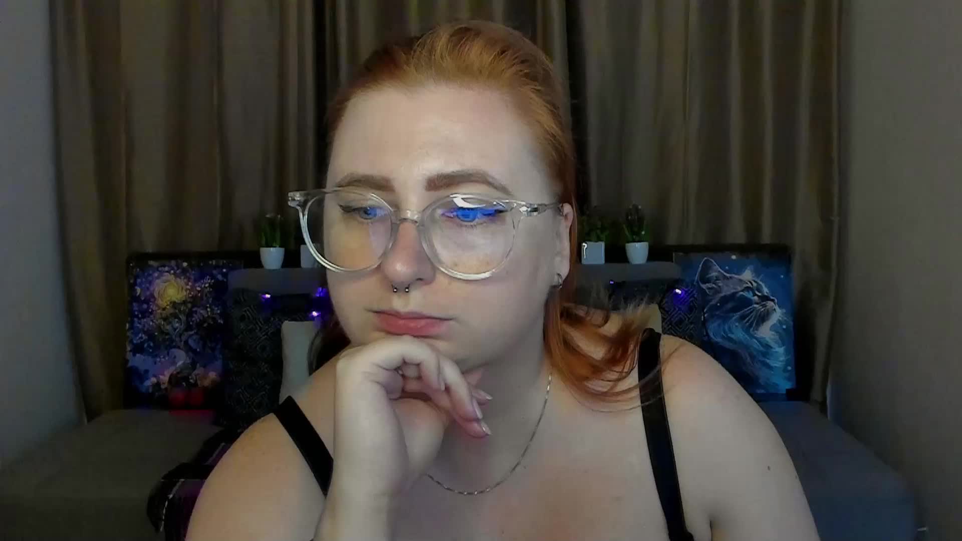 Aliciaredluv Live Sex December 17, 2025