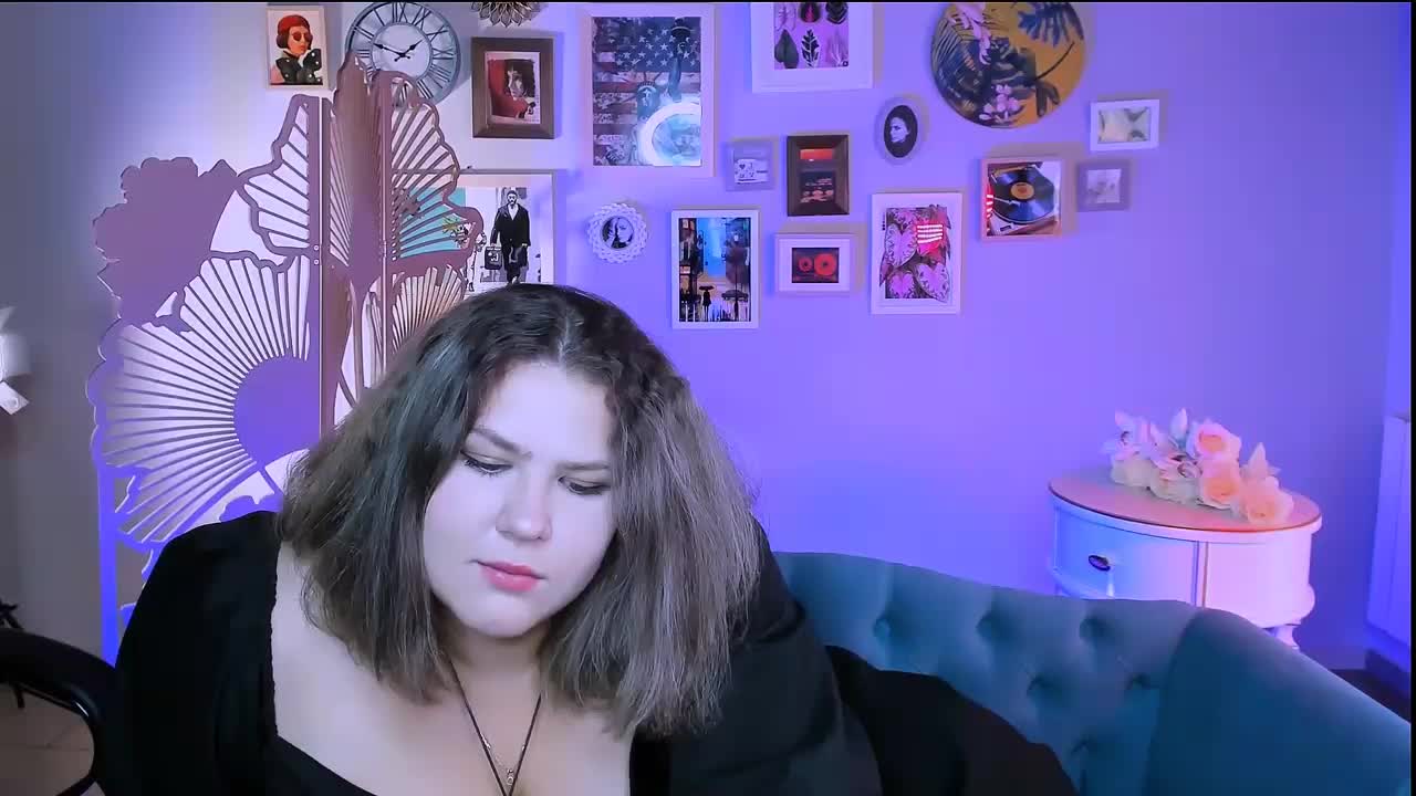 FlorenceAnderson Live Sex December 15, 2025