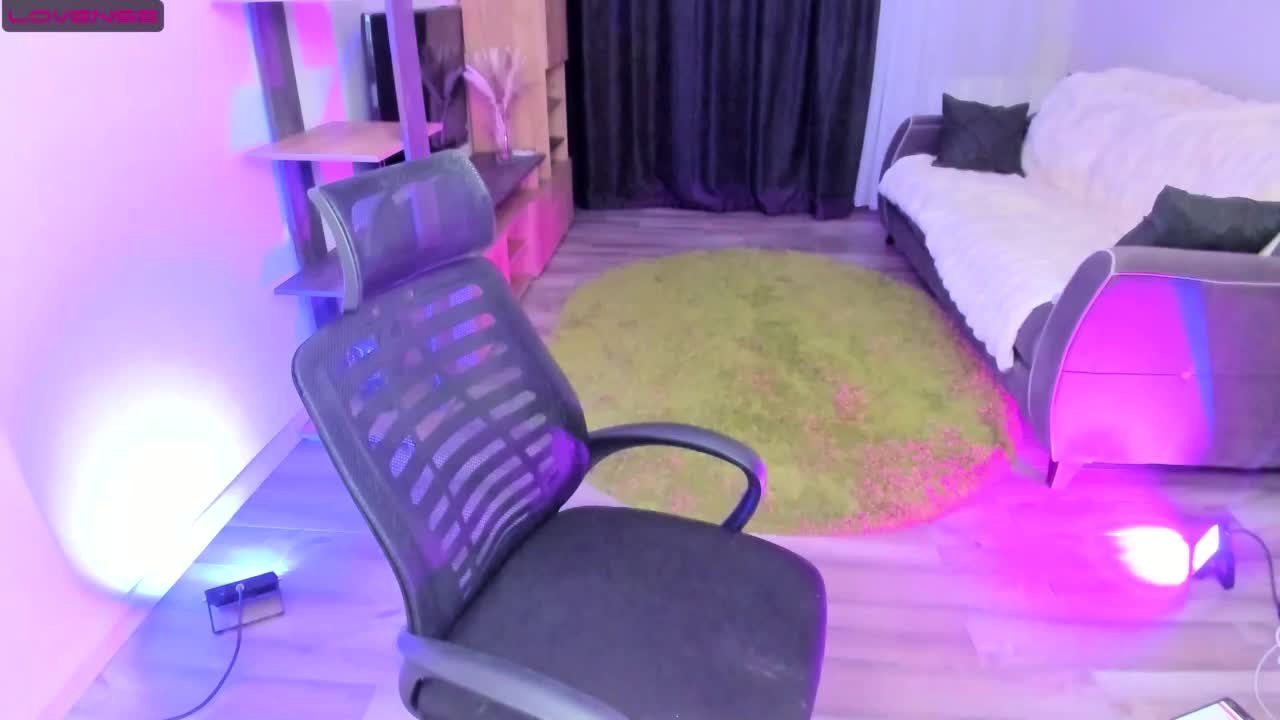 StrippingLady Live Sex December 17, 2025